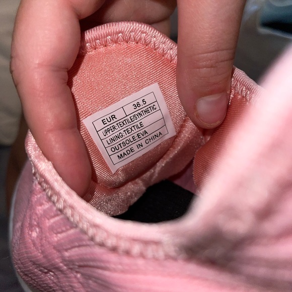 2 PAIRS OF ATHLETIC GYM SHOES! - Picture 11 of 11